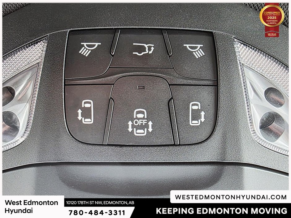 2022 Chrysler Pacifica Touring-27