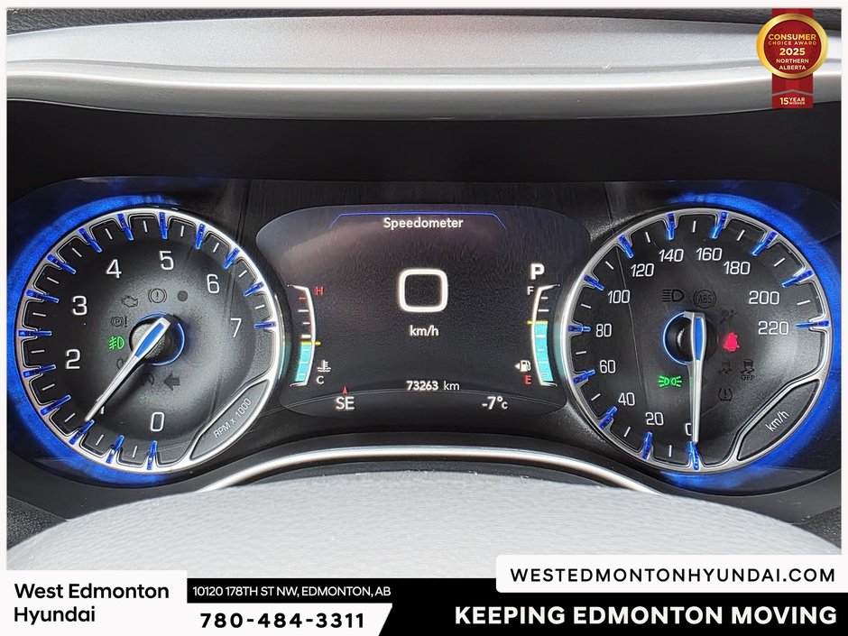 2022 Chrysler Pacifica Touring-23