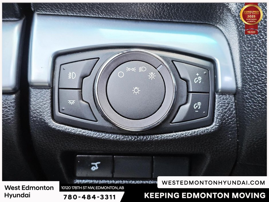 2017 Ford Explorer Limited-19