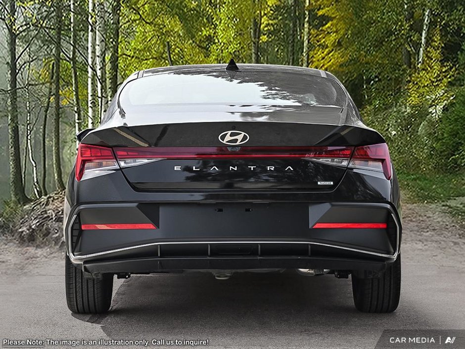 2025 Hyundai Elantra Hybrid Luxury Two-Tone Interior-4