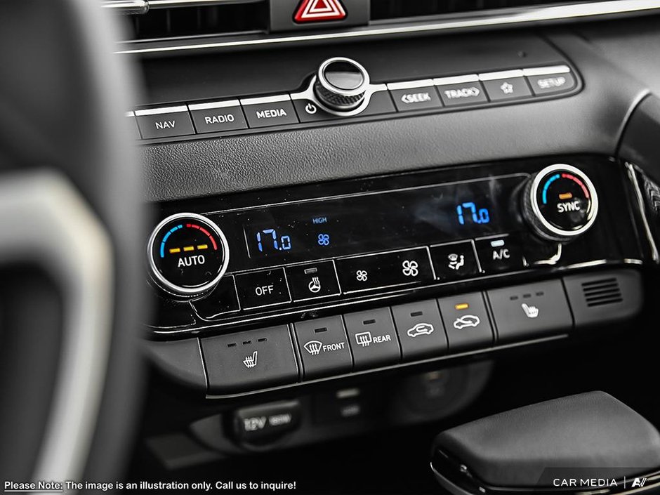 2025 Hyundai Elantra Hybrid Luxury Two-Tone Interior-21