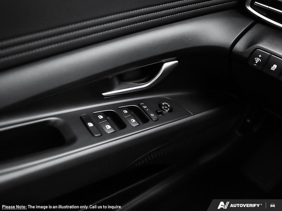 2024 Hyundai Elantra Luxury Two-Tone Interior-13