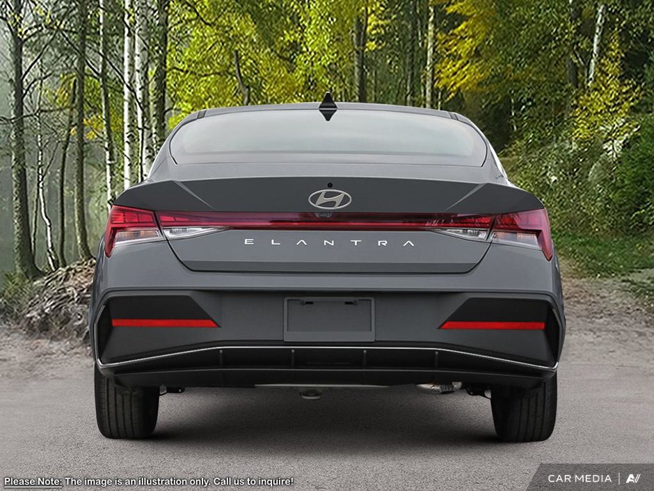 2025 Hyundai Elantra Luxury-4