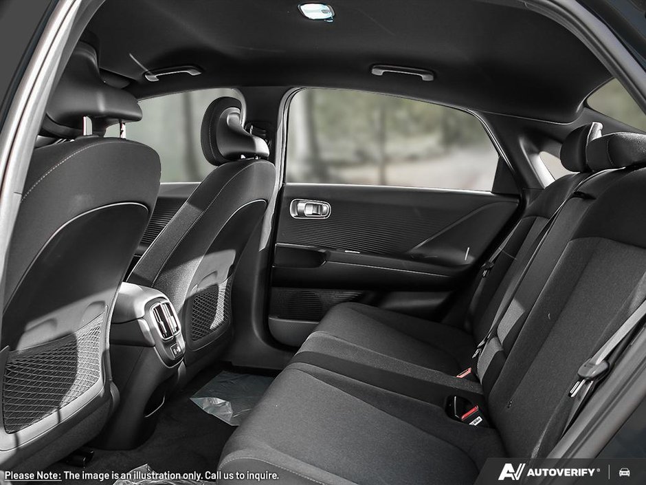 2025 Hyundai Ioniq 6 Preferred AWD Long Range-19