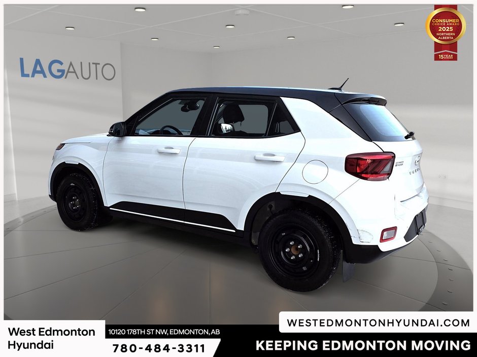 2023 Hyundai Venue Essential-5