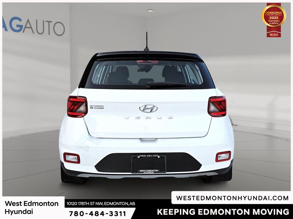 2023 Hyundai Venue Essential-7
