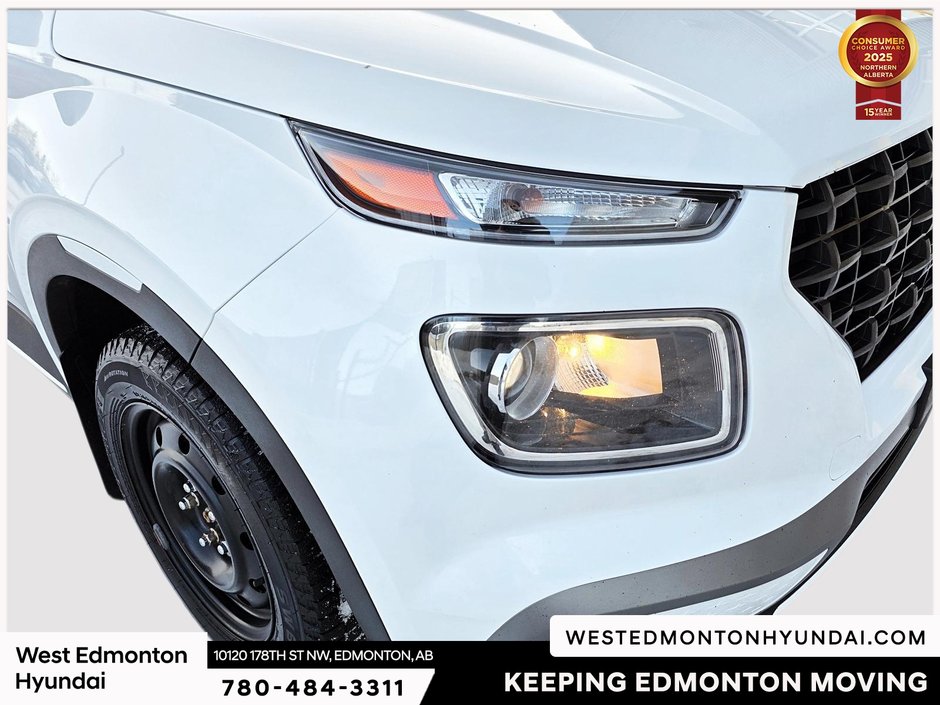 2023 Hyundai Venue Essential-12