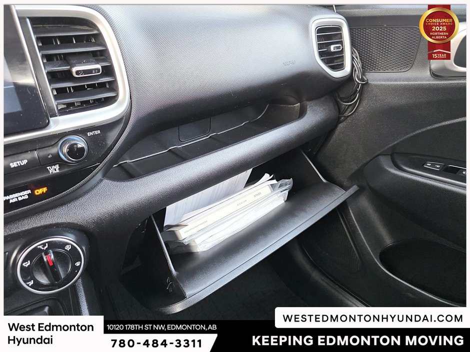 2023 Hyundai Venue Essential-30