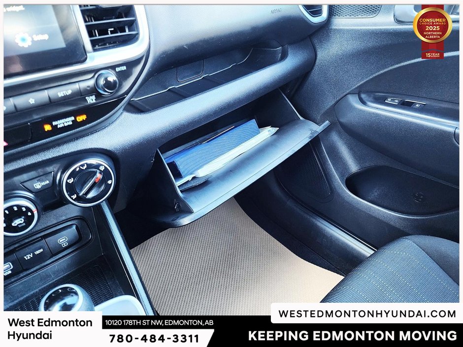 2024 Hyundai Venue Essential-29