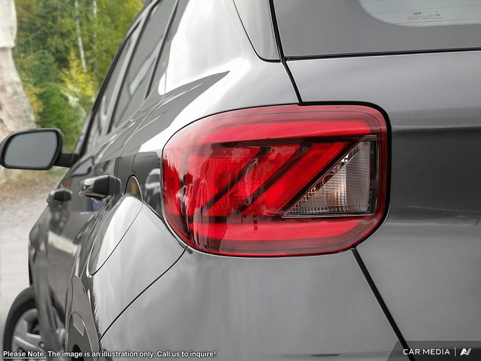 2025 Hyundai Venue Essential Two-tone-10