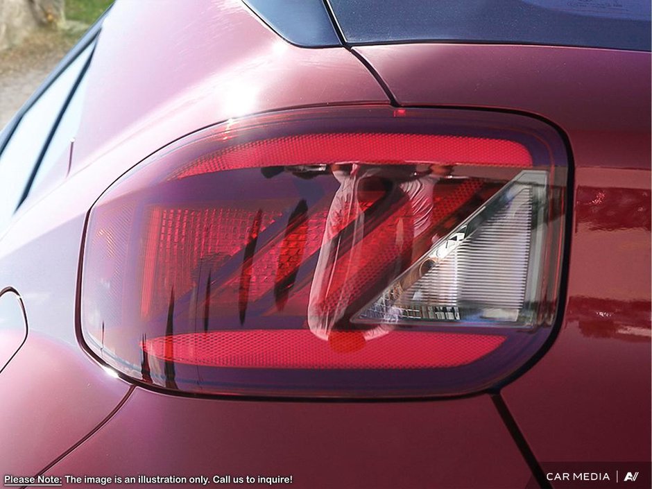 2025 Hyundai Venue Preferred Two-tone-10