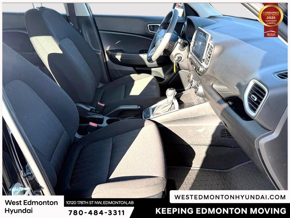 2025 Hyundai Venue Essential-17