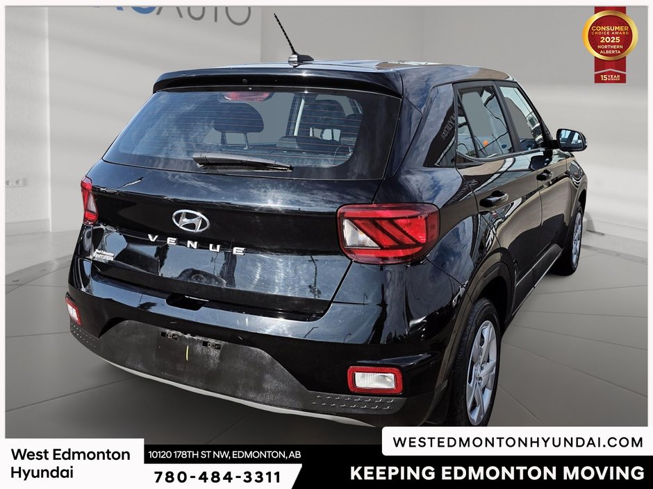 2025 Hyundai Venue Essential-7