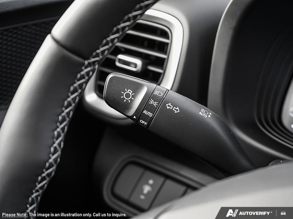 2026 Hyundai Venue Essential-24