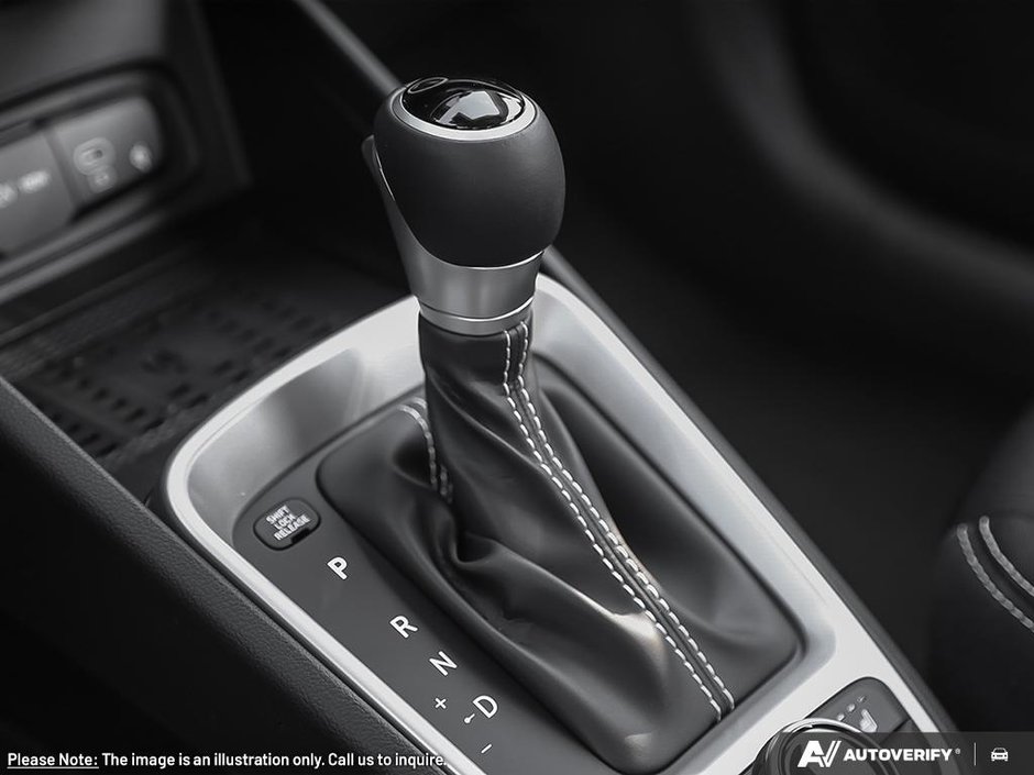 2026 Hyundai Venue Preferred Two-tone-16