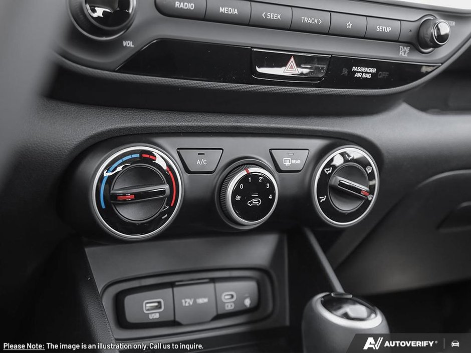 2026 Hyundai Venue Essential Two-tone-20