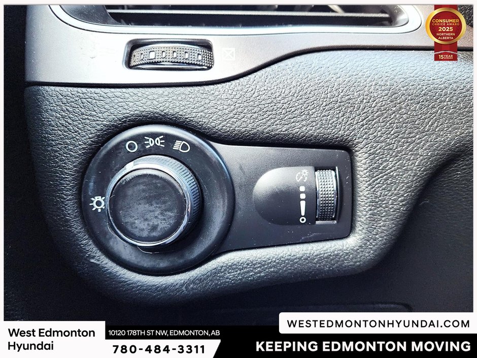 2019 Jeep Cherokee Sport-20