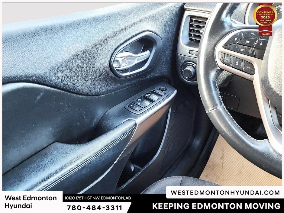 2019 Jeep Cherokee Sport-18