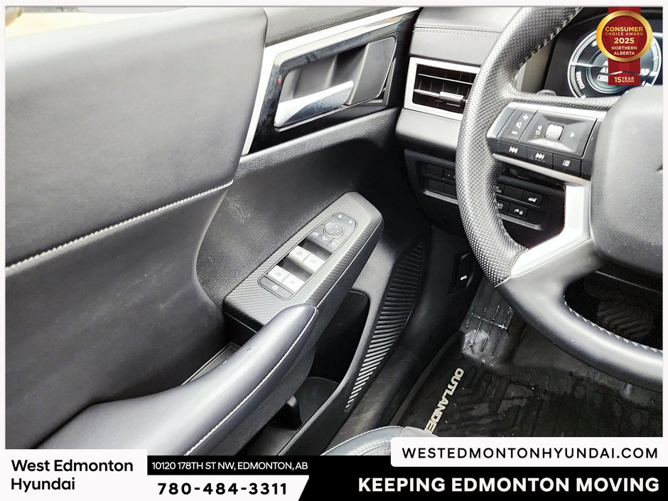 2023 Mitsubishi Outlander PHEV LE-21