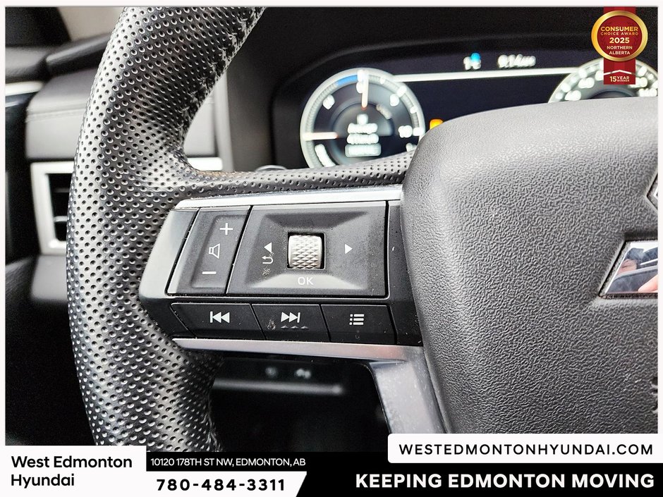 2023 Mitsubishi Outlander PHEV LE-24