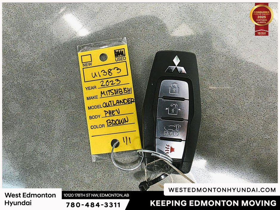 2023 Mitsubishi Outlander PHEV LE-22