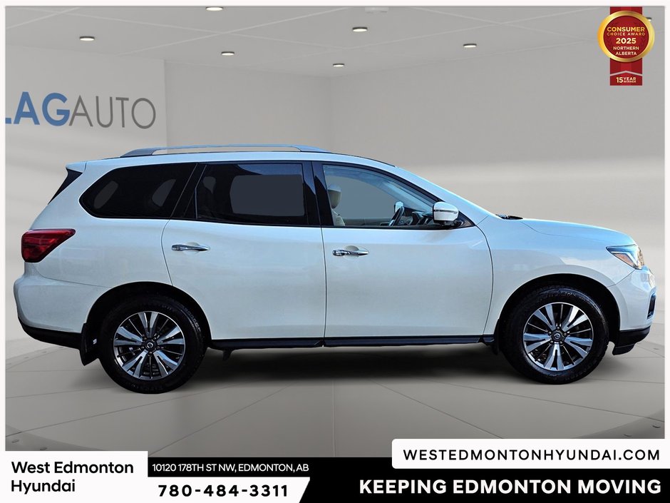 2019 Nissan Pathfinder SL-9