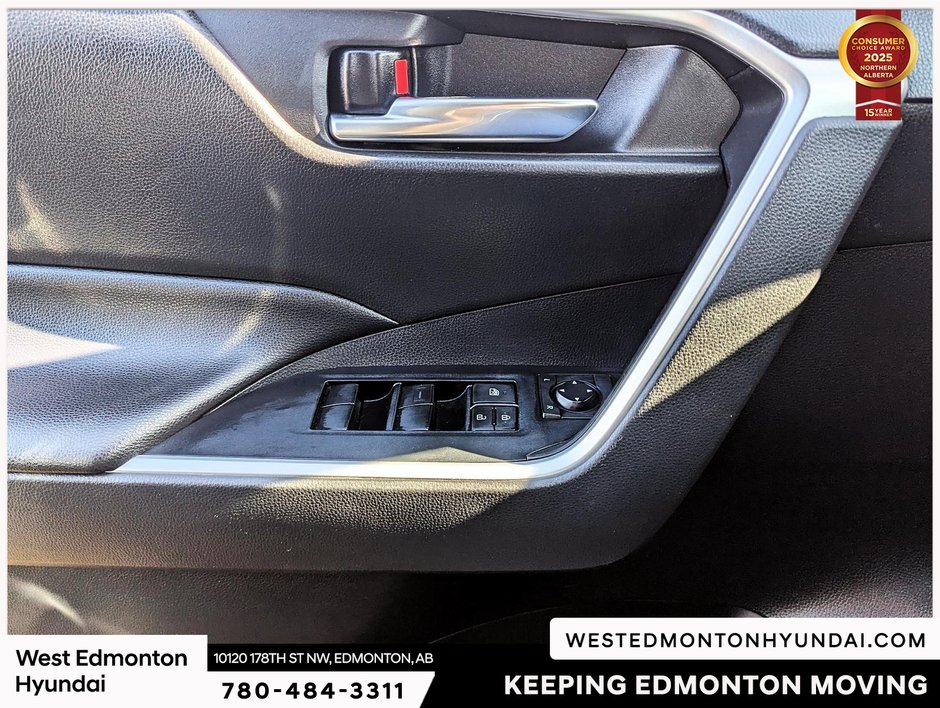 2019 Toyota RAV4 XLE-6