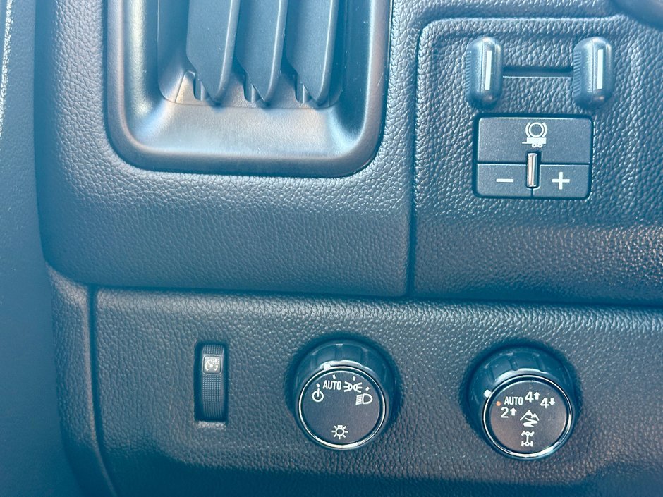 2021 Chevrolet Colorado 4WD ZR2-14