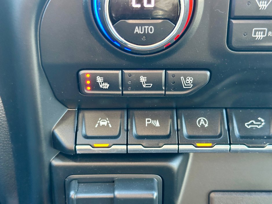 2021 Chevrolet Silverado 1500 High Country-22