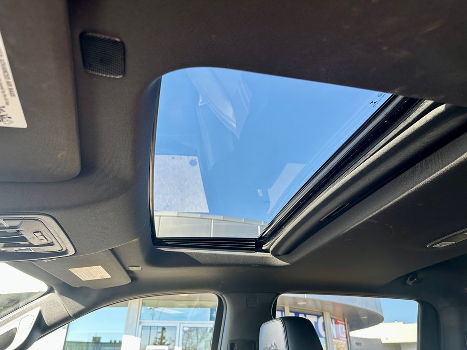 2021 Chevrolet Silverado 1500 High Country-11