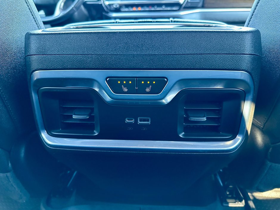 2022 Chevrolet Silverado 1500 High Country-7