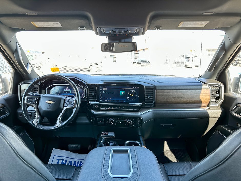 2022 Chevrolet Silverado 1500 High Country-8