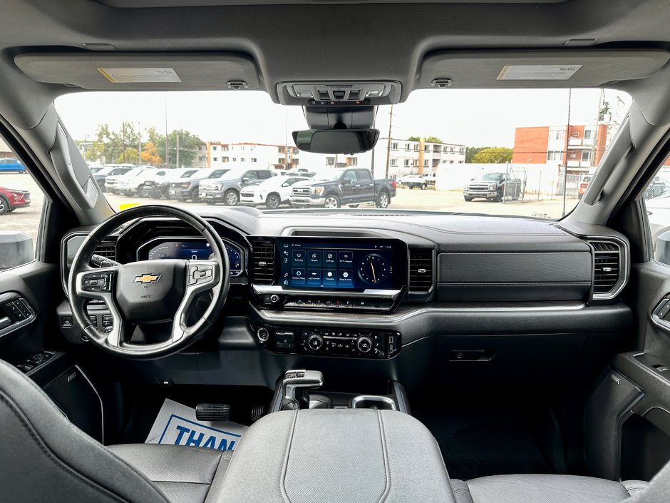 2023 Chevrolet Silverado 1500 LTZ-8