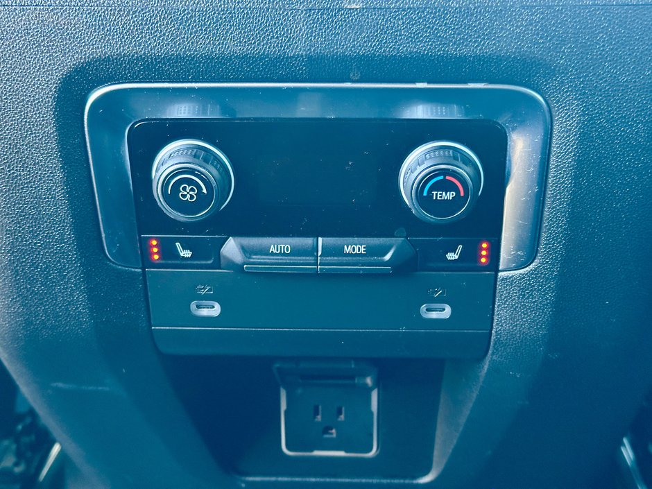 2023 Chevrolet Suburban Z71-11