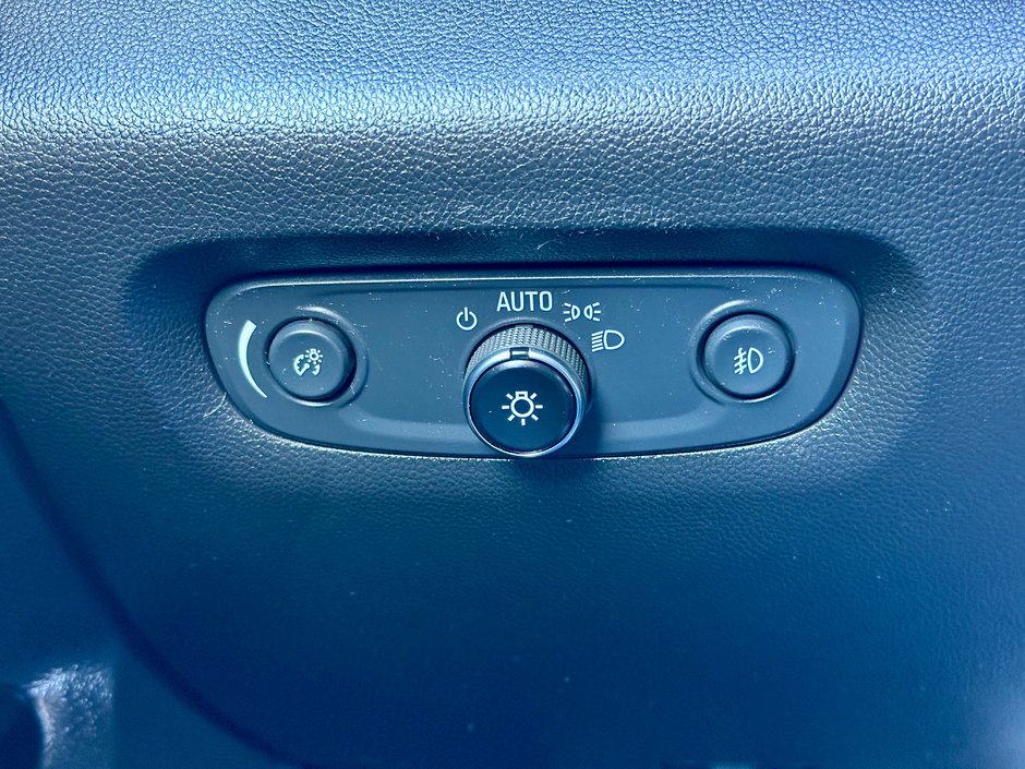 2021 Chevrolet Traverse RS-17