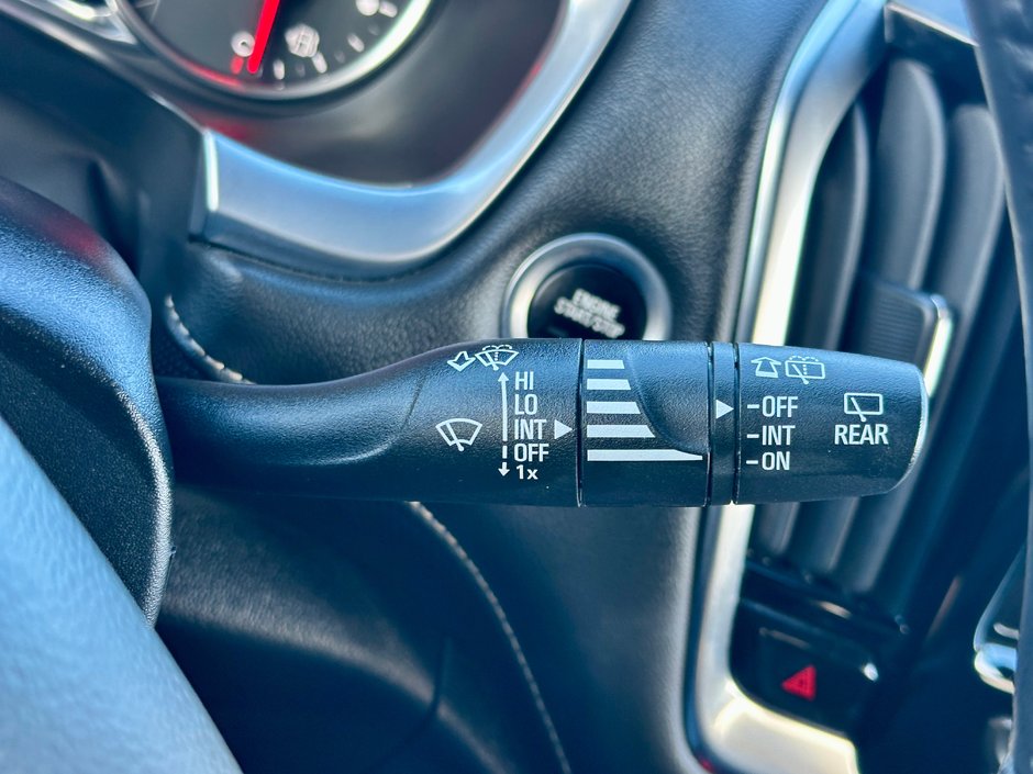 2022 Chevrolet Traverse Premier-17