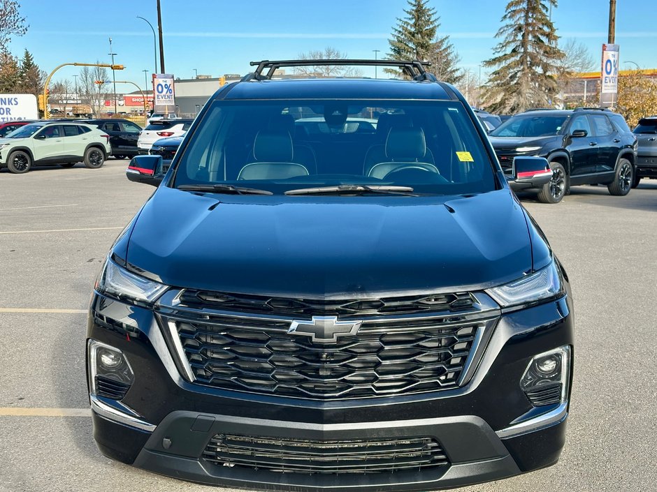 2022 Chevrolet Traverse Premier-1