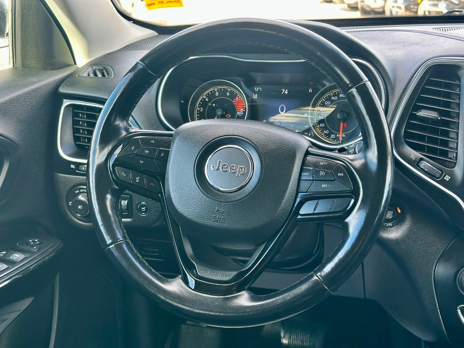 2021 Jeep Cherokee Altitude-11