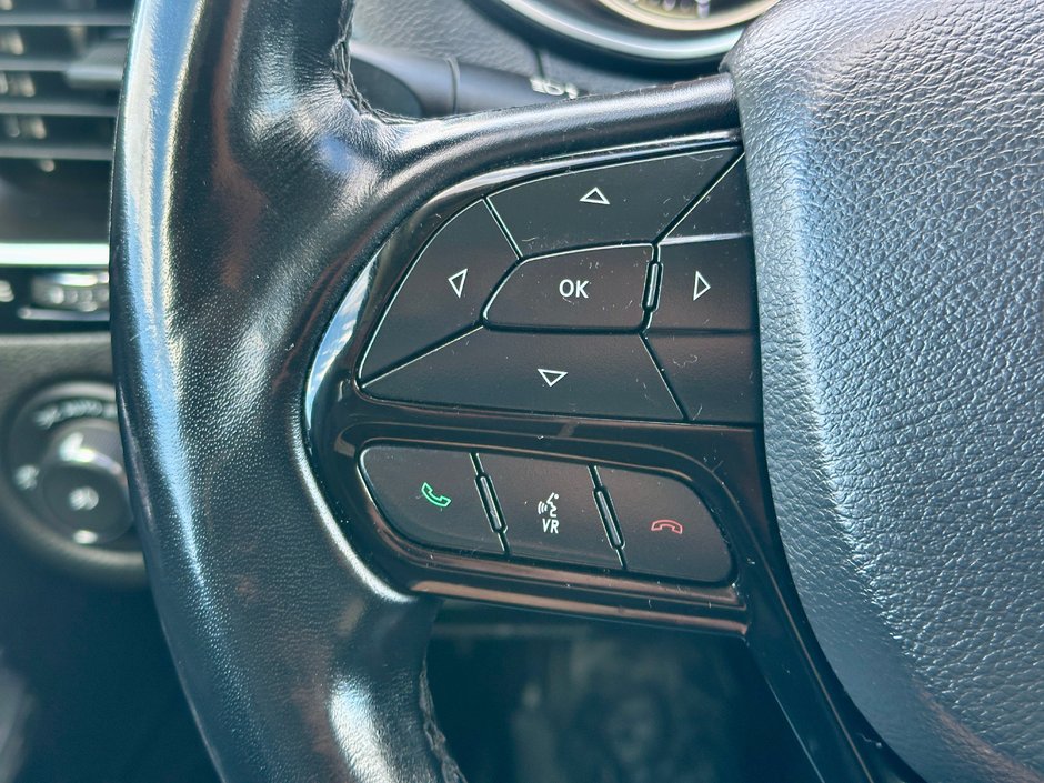 2021 Jeep Cherokee Altitude-19