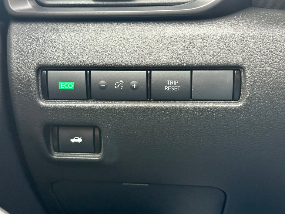 2025 Nissan Sentra S-14