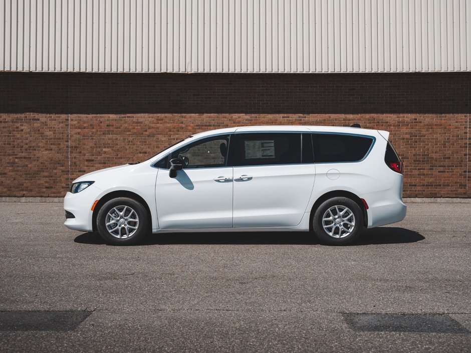 2025 Chrysler Grand Caravan SXT