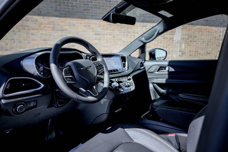 2026 Chrysler Grand Caravan SXT
