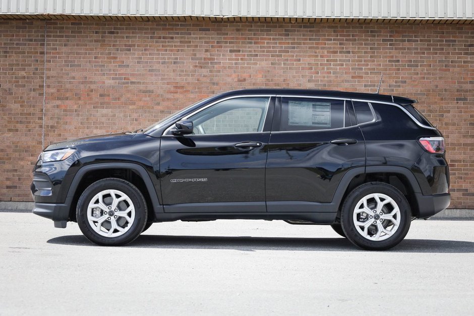 2025 Jeep Compass SPORT