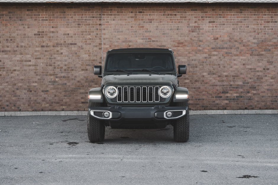 2024 Jeep WRANGLER 4-Door SAHARA