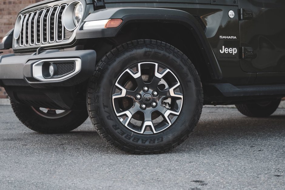2024 Jeep WRANGLER 4-Door SAHARA