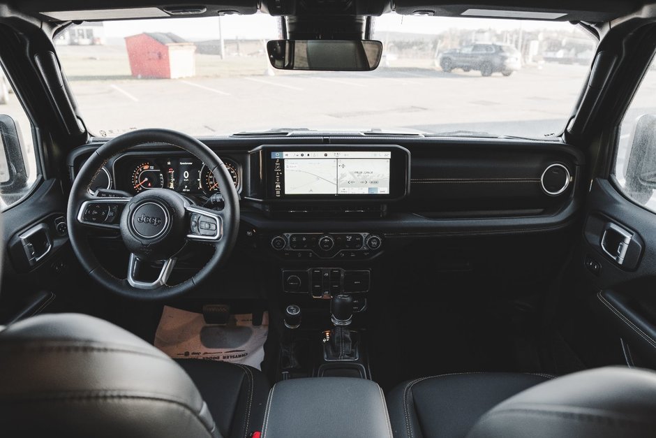 2024 Jeep WRANGLER 4-Door SAHARA