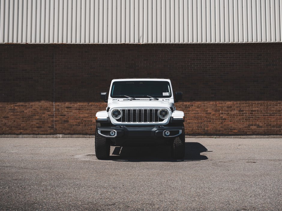 2025 Jeep WRANGLER 4-Door SAHARA