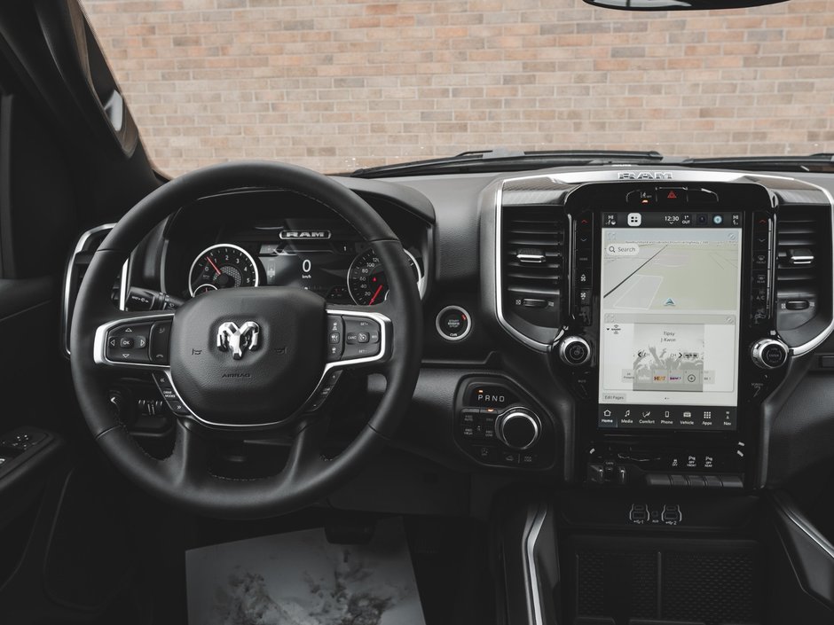 2025 Ram 1500 BIG HORN