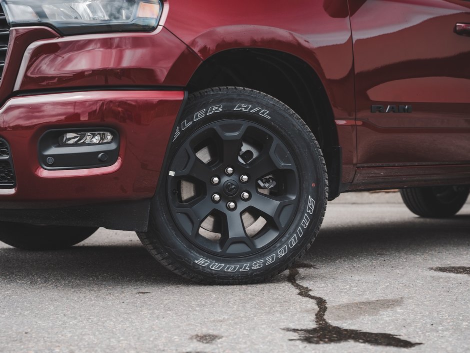 2025 Ram 1500 SPORT
