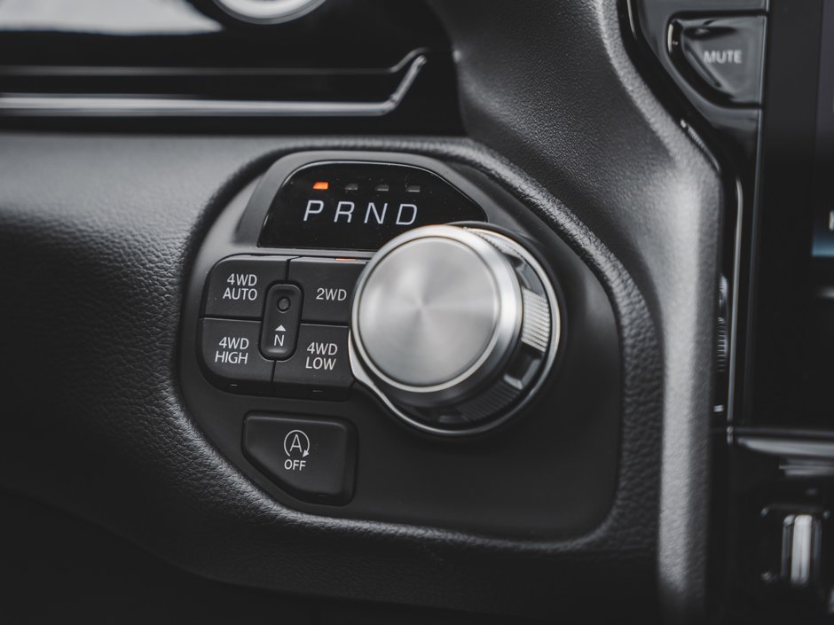 2025 Ram 1500 SPORT